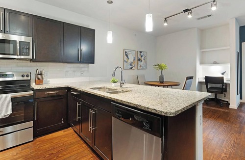 McNeil Apartment | Landing | Stunning 2BD, Pool, Gym