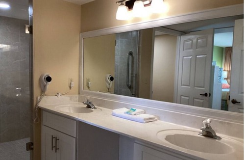 Weston Condo | Large 2BR 2BTH Timeshare Apt in Weston, Fl. @ Vacation Village 2/3-2/10