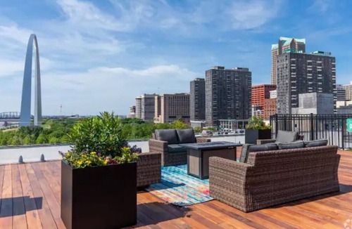 East St. Louis Apartment | Large Riverfront Loft - Walk to Arch, Casino, Convention Center in minutes