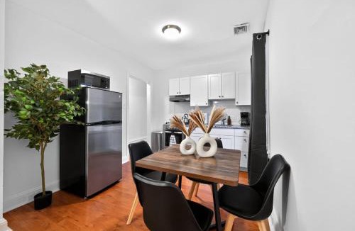 Center City West Apartment | Large Studio in Center City that Sleeps 4 with Fast Wifi