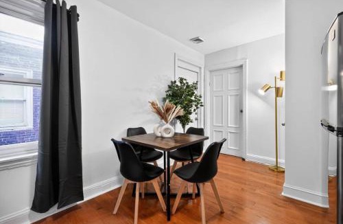 Center City West Apartment | Large Studio in Center City that Sleeps 4 with Fast Wifi
