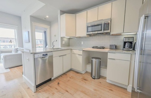 Back Bay Apartment | Light-Filled Back Bay 1 Bedroom Apartment