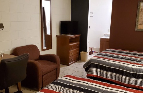 Pocahontas Hotel | Lighthouse Lodge
