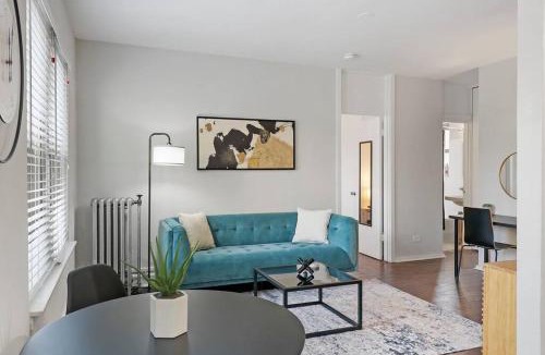 Hyde Park Apartment | Lively & Fully Furnished 1BR Apartment - Kenwood 408