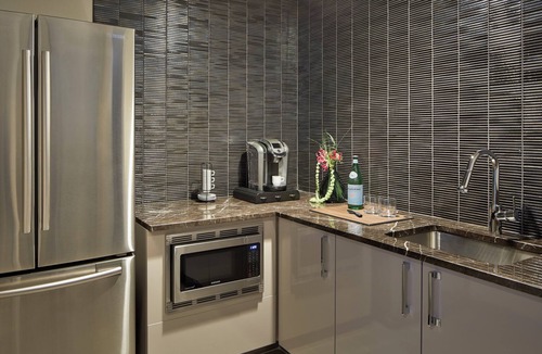 Streeterville Hotel | Loews Chicago Hotel