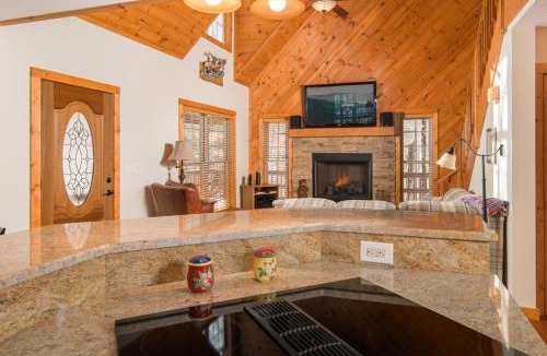 Charter Hills House | Log Cabin, Ample Parking, AC, Deck, Fireplace