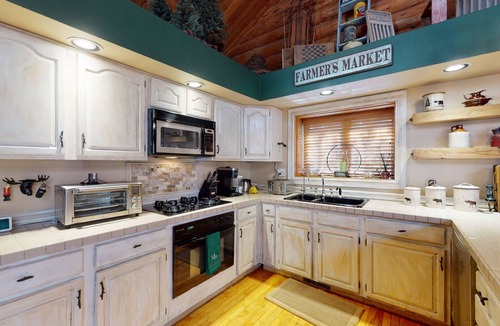 McHenry Cabin | Log Cabin with HGTV Style Backyard INCREDIBLE property