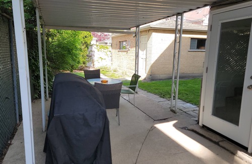 Logan Square House | Logan Square 2Bed/1Bath Fully Furnished W/D Wi- Fi, Direct TV by Blueline Train