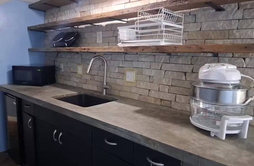 Oak Grove Apartment | Lookout Point Studio Oak Grove,MO