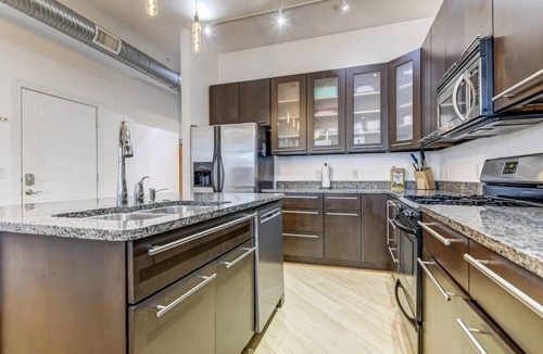 Downtown Springfield Apartment | Lovely 2-Bedroom Unit in Springfield