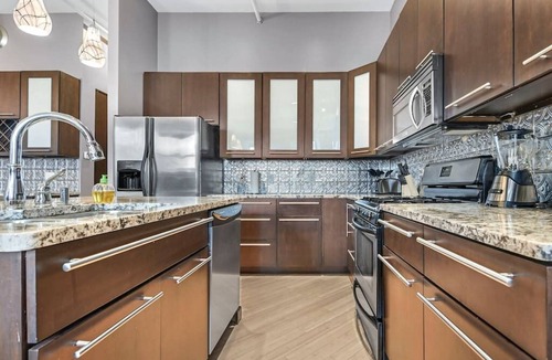 Downtown Springfield Apartment | Lovely 2-Bedroom Unit in Springfriend