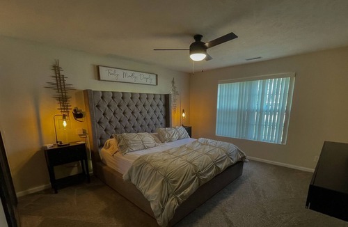 Machesney Park Condo | LOVELY 2-BEDROOM CONDO WITH FIREPLACE