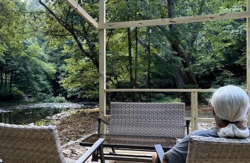 Gans RV Rental | Lovely Bell Tent with Spacious Interior Great for Small Groups in Pennsylvania