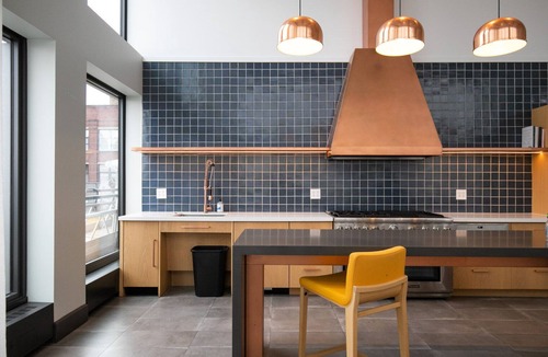 West Loop Apartment | Luxe West Loop Studio w/Gym, Pool, Coworking, walk to UIC, by Blueground