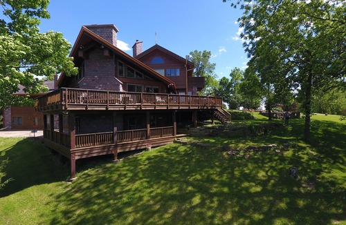 Elizabeth House | LUXURIOUS RANCH, 360 VIEWS, NEAR GALENA TER., 300 ACRES, TRAILS, PONDS, ANIMALS