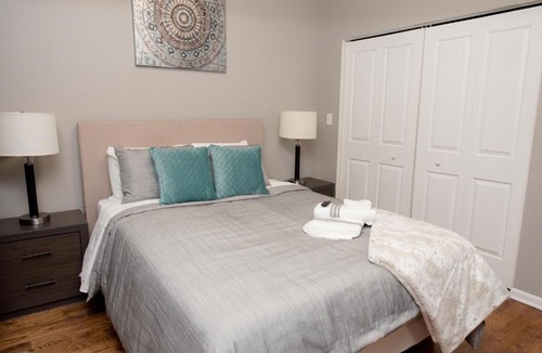 Grand Boulevard Apartment | Luxurious Stay at Modern Apartment with Self Check-in Mins Frm Downtown