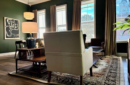 Marshall Apartment | Luxury 1BR/BA Loft in the Heart of Downtown Marshall