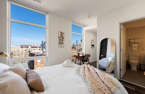 Pulaski Park Apartment | Luxury 2BD-2BA View-Gym-Rooftop