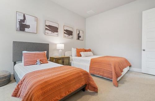 Leander House | Luxury 4BR Escape Private Cinema & Views