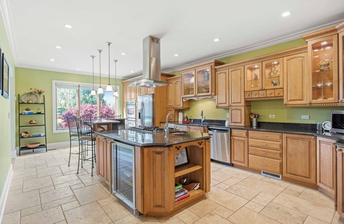 Prospect Heights House | Luxury 5BR/4.5BA 5400 Sq Ft w/Huge Yard+ Prime Suburb+ Game room +Chef's Kitchen