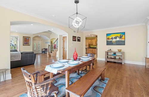 Prospect Heights House | Luxury 5BR/4.5BA 5400 Sq Ft w/Huge Yard+ Prime Suburb+ Game room +Chef's Kitchen