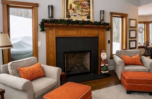 North Troy Ski Chalet | Luxury Chalet on Jay Peak Resort - Peak Haus Ski-in/Ski-out