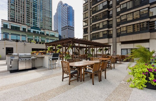 Rush and Division Condo | Luxury condo close to Magnificent Mile