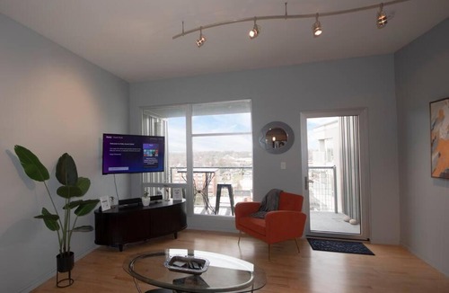 Champaign Apartment | Luxury Condo in Downtown Champaign