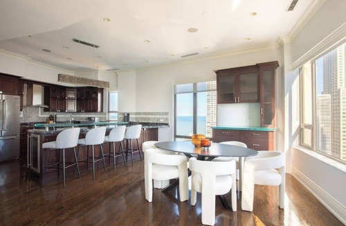 Rush and Division Apartment | Luxury Designer Penthouse Combo | NW | Gold Coast
