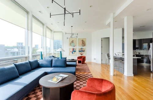 West Town Apartment | Luxury Fulton Market Penthouse Amazing City Views