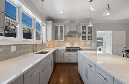North Center House | Luxury Home near Wrigley, Boystown & Andersonville
