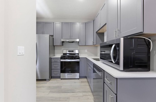 Near Northside House | Luxury Indy Duplex I Large Group I Near Downtown