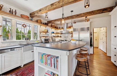 Forestview House | Luxury living in prime location