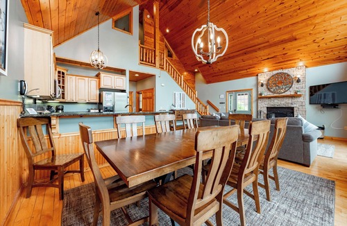 McHenry House | Luxury Mountain Chalet w/Pool, Sauna & Hot Tub