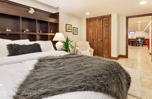 Glen Ellyn House | Luxury Suite in Glen Ellyn
