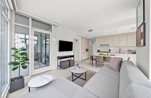 West Loop Apartment | Luxury West Loop Stay: Modern Suites w/Balcony, Resort Amenities & City Views
