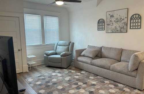 Mascoutah Apartment | Main Stay on Market Unit 3 -Healthcare and Military Friendly