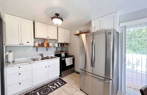 Peoria House | Maison Serene of Peace 02 - gorgeous, charming, quiet, clean and adorable
