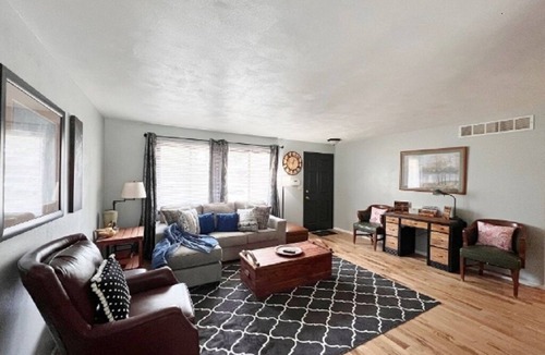 Peoria House | Maison Serene of Peace 02 - gorgeous, charming, quiet, clean and adorable