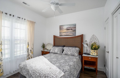 East Moline Apartment | Majestic Mississippi River View