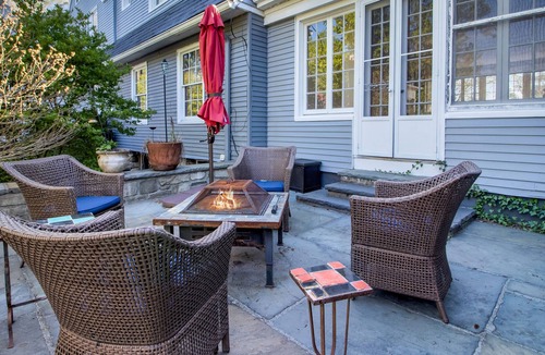 Cornwall House | Mansion Overlooking the Storm King Mountain, with a Firepit and Hot Tub
