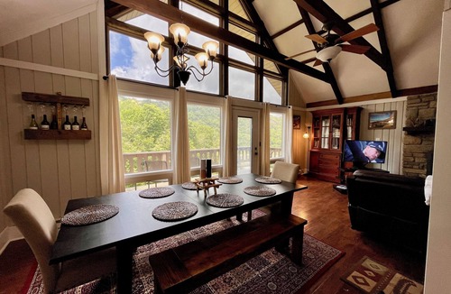 Beech Mountain Ski Chalet | Mariah Skiways Chalet Condo on Carolina Caribbean Slope w/Magic Carpet ski lift!