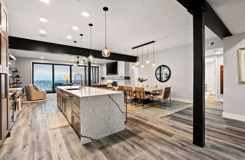 Sandpoint Condo | Marvelous Modern Luxury Suite Boat Slip Downtown