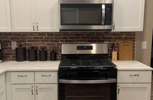 Jerseyville House | McClusky Trail GuesthousenConvenient Access to Jerseyville, Grafton & Alton