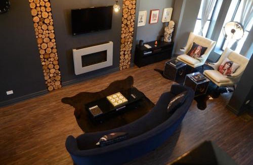 Bronzeville House | McCormick Place Guest House
