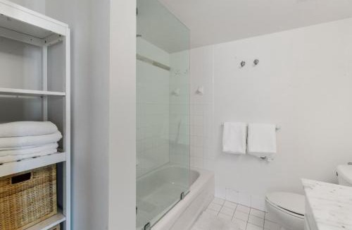 Brickell Apartment | Miami Downtown Brickell spacious 4 Bedrooms 6 Beds