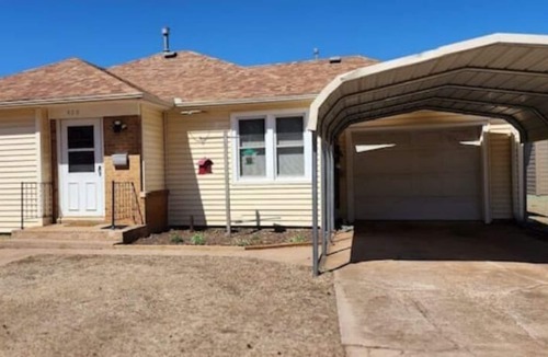 Kingman House | Mid-century modern 2bdrm home in Kingman