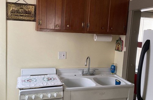 Moline Apartment | Minutes from anywhere