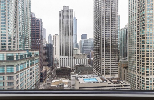 Rush and Division Apartment | Mod River North 2BR w/Gym, W/D, near Magnificent Mile, by Blueground