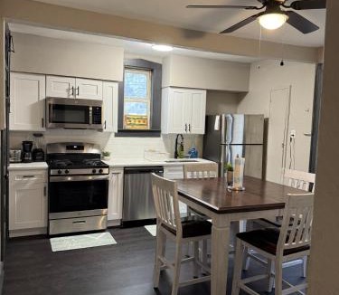 Gage Park Apartment | Modern 1BR Outdoor Space & Cozy Vibes